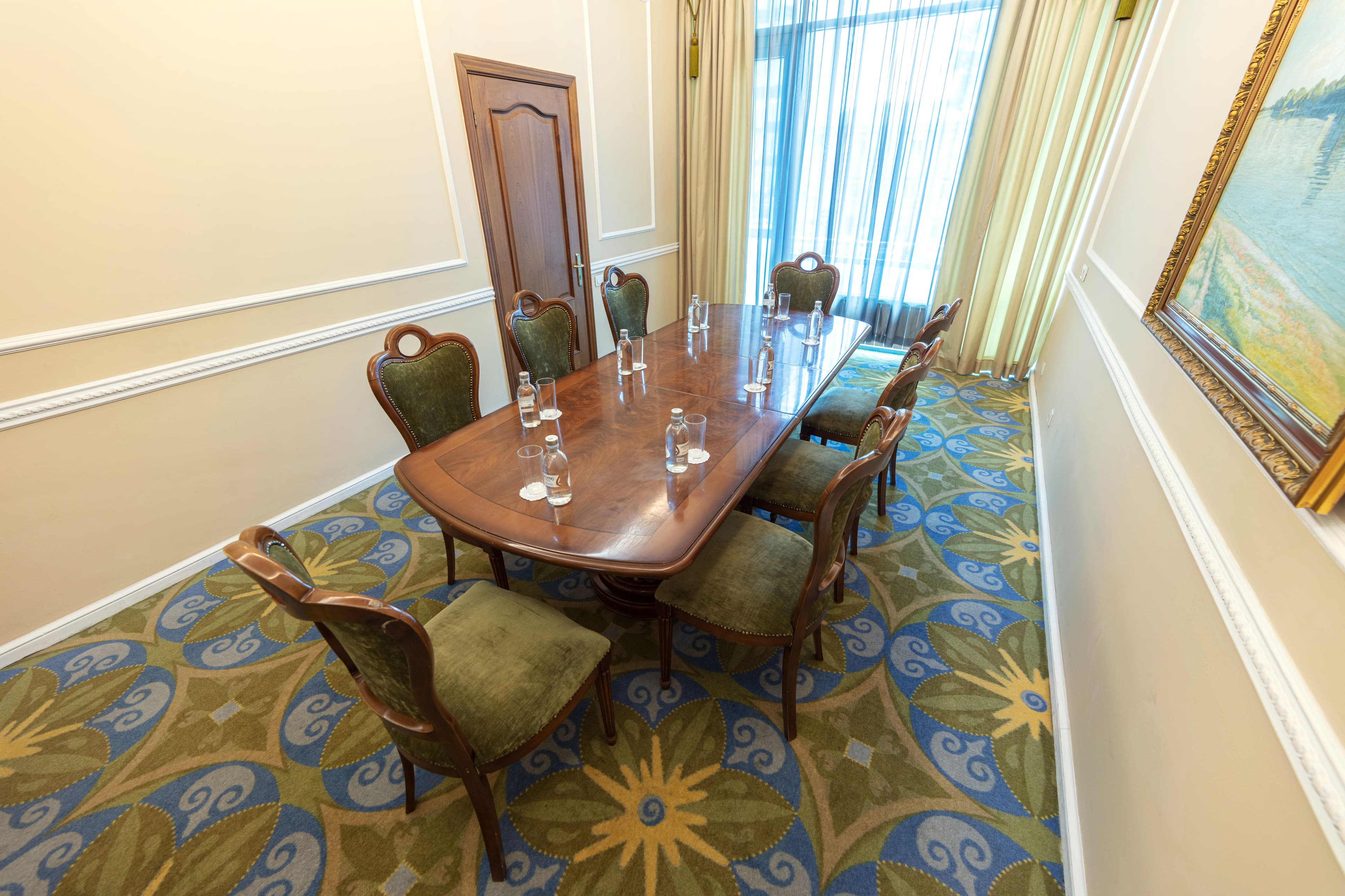 Овальный кабинет Дон-Плаза